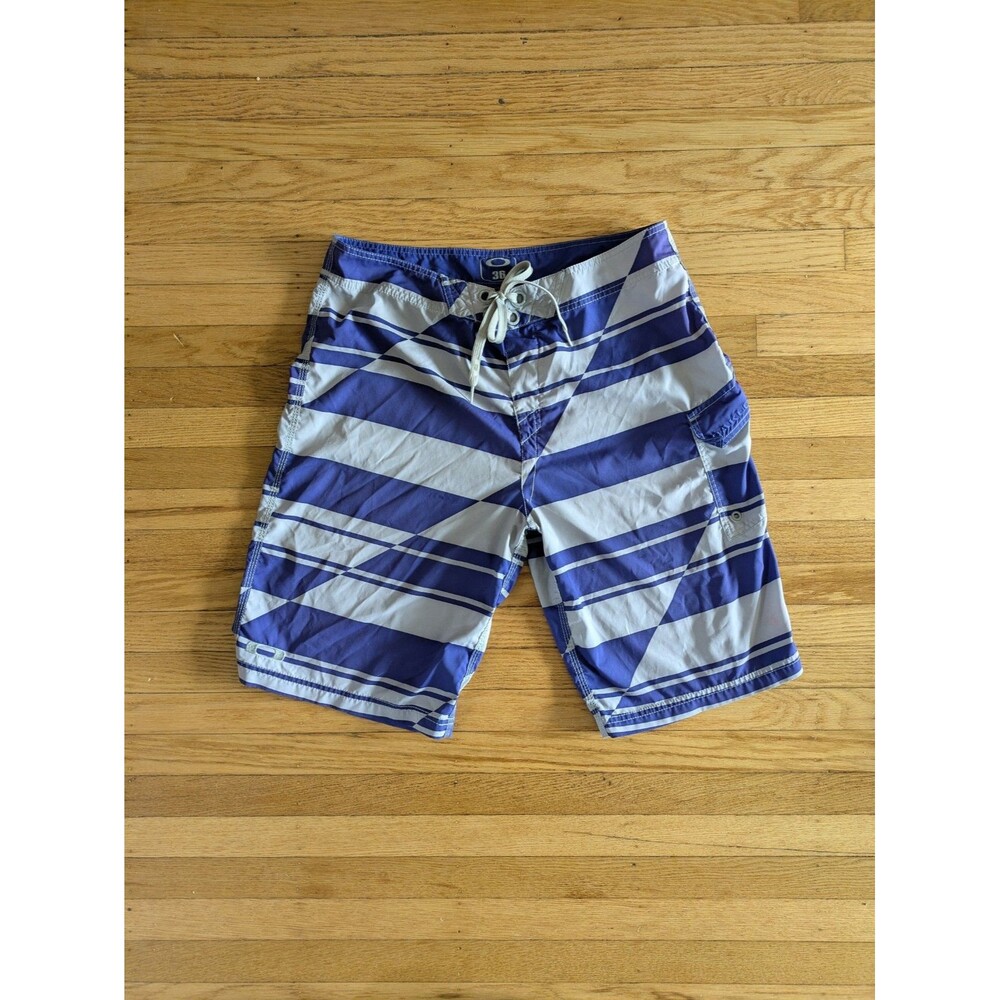 Oakley Board Shorts Mens 36 Swim Trunks Logo Y2K Surf Skate Purple geometric